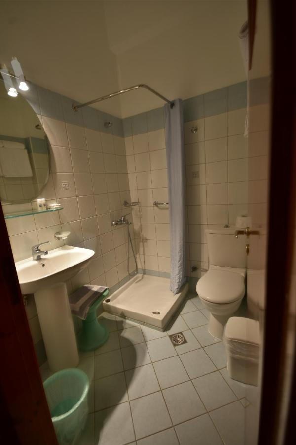 Hotel Blue Sea Tirós 外观 照片