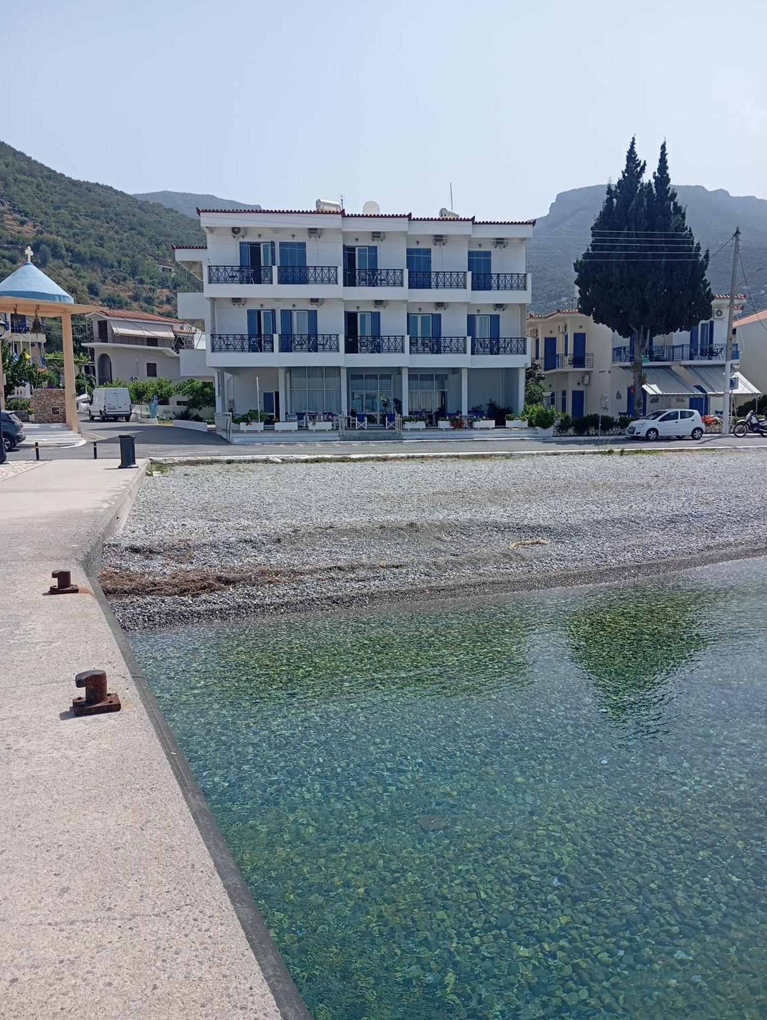 Hotel Blue Sea Tirós 外观 照片