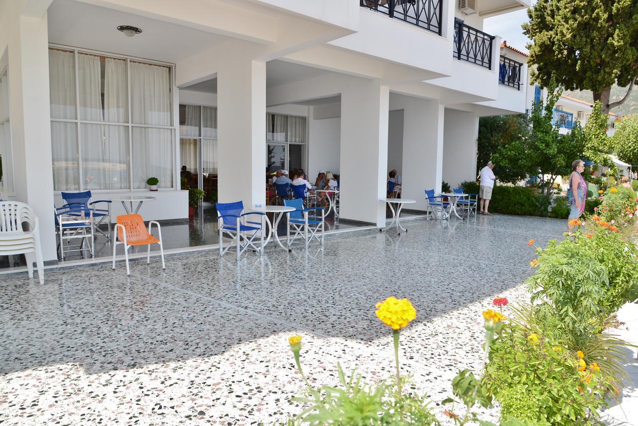 Hotel Blue Sea Tirós 外观 照片