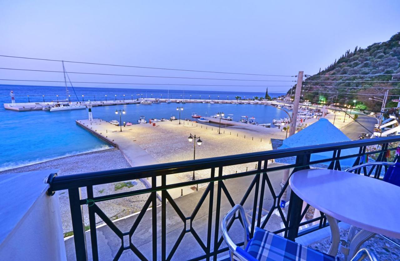 Hotel Blue Sea Tirós 外观 照片